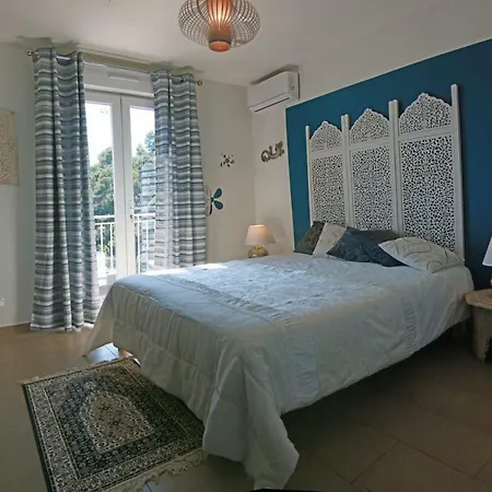 بيت ضيافة Entre Amie & Cantaron