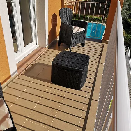 Guest house Entre Amie & 3*