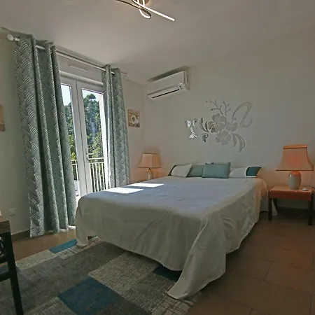 Guest house Entre Amie & 3*